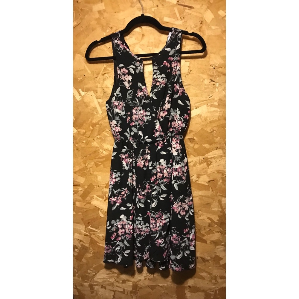 Floral dress - Picture 6 of 7